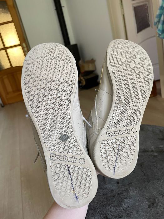Класні перламутрові Reebook 37р.