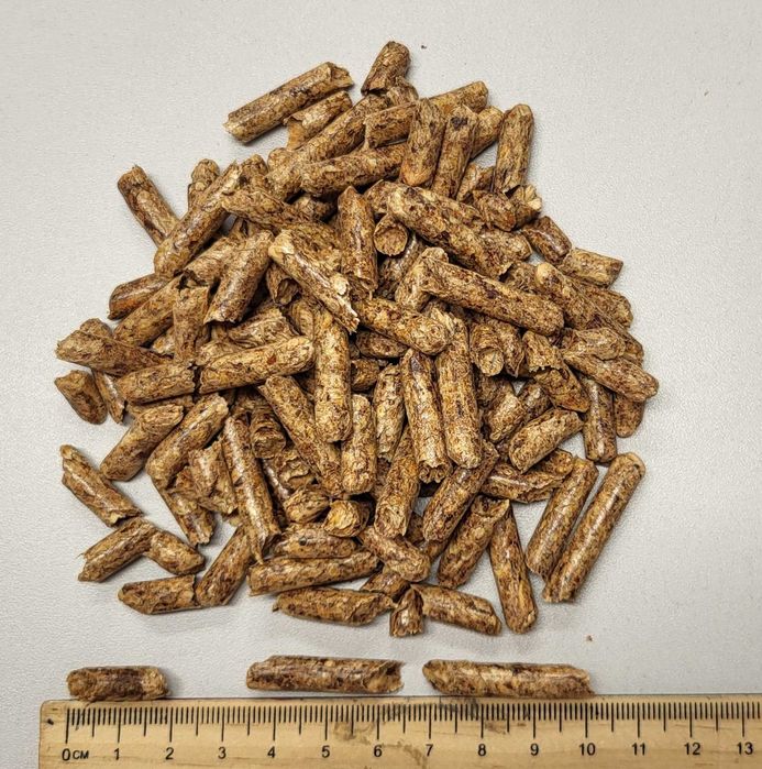 Pellet drzewny EN plus A1- 1259,05 zł (paleta 975kg, 65 worków)