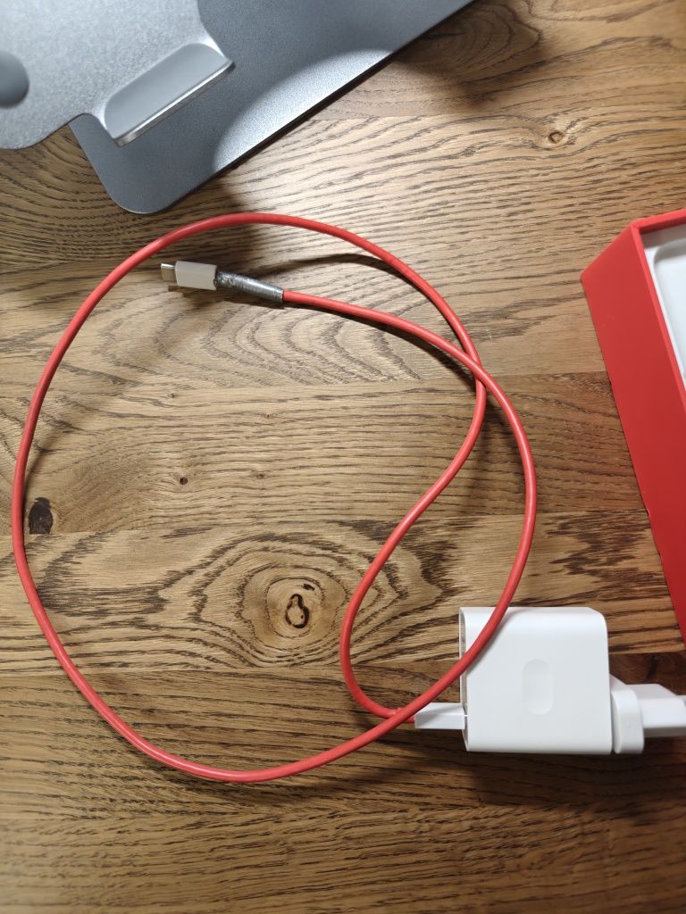 Смартфон OnePlus 7t