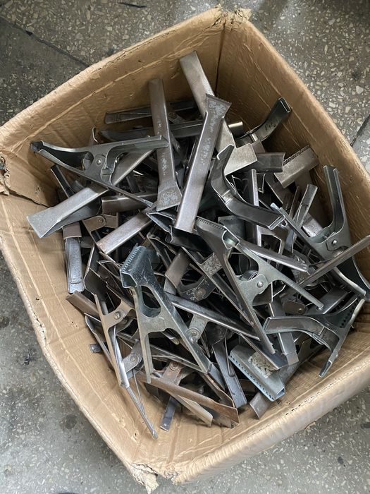 Зажими для крою тканини