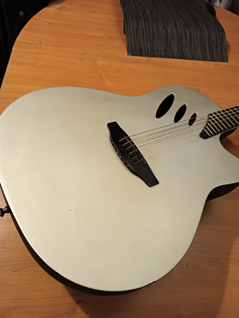Guitarra Ovation Idea