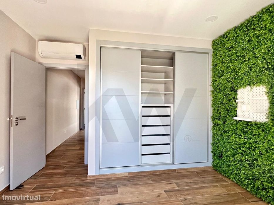 Moradia Seminova de Charme T2+1 com Mar à Espreita