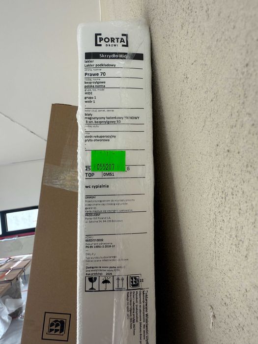 Drzwi PORTA hide 80 cm + klamka MAXIMA