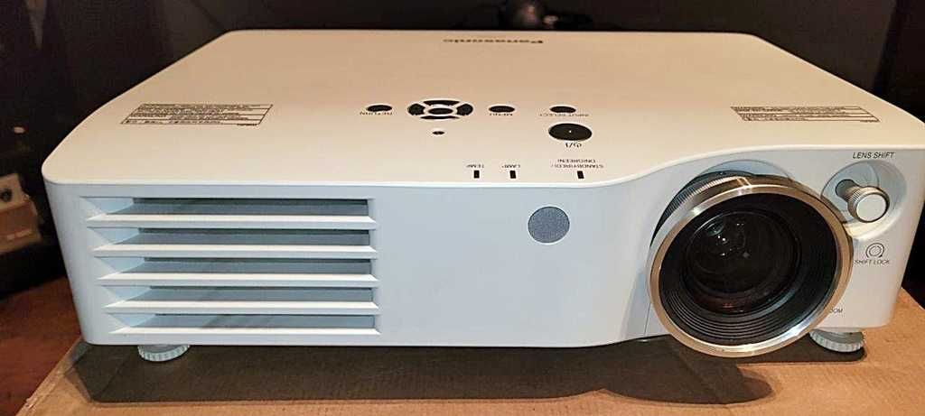 Projektor Panasonic PT-AX200E