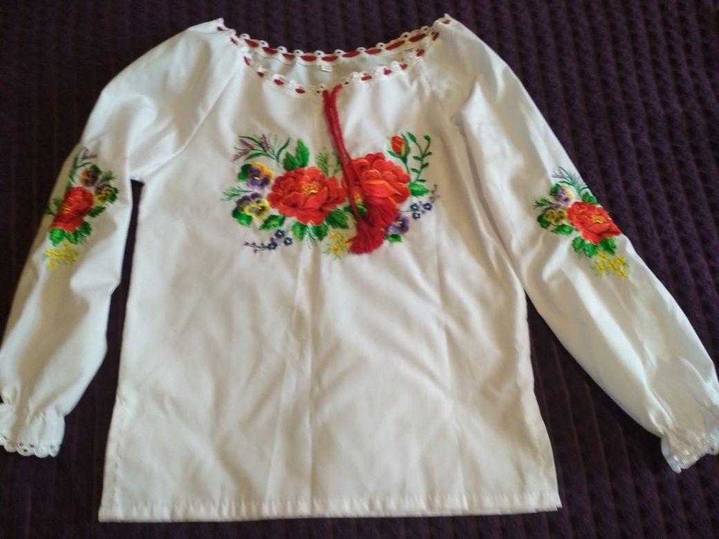 Продам вышиванку 122