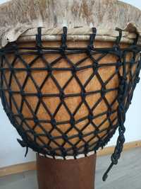 Djembe sprowadzone z zachodniej Afryki