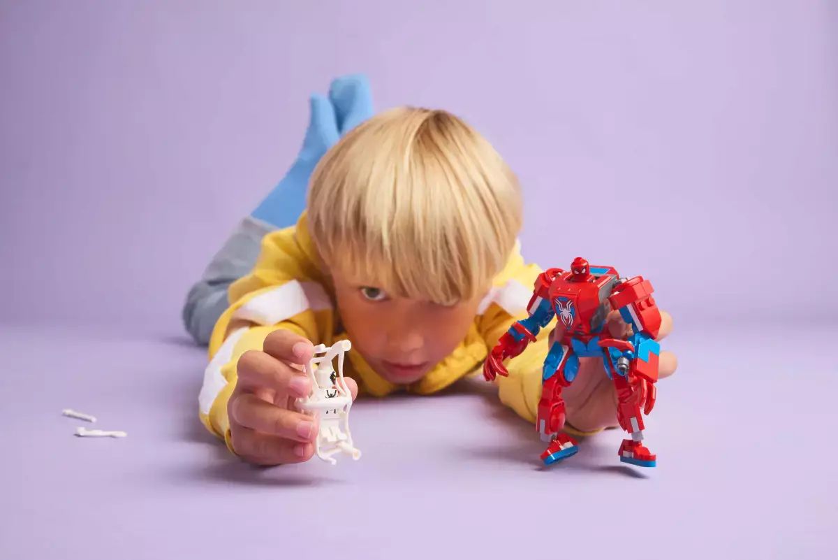 LEGO Super Heroes Mech Spider-Mana kontra Anti-Venom 76308