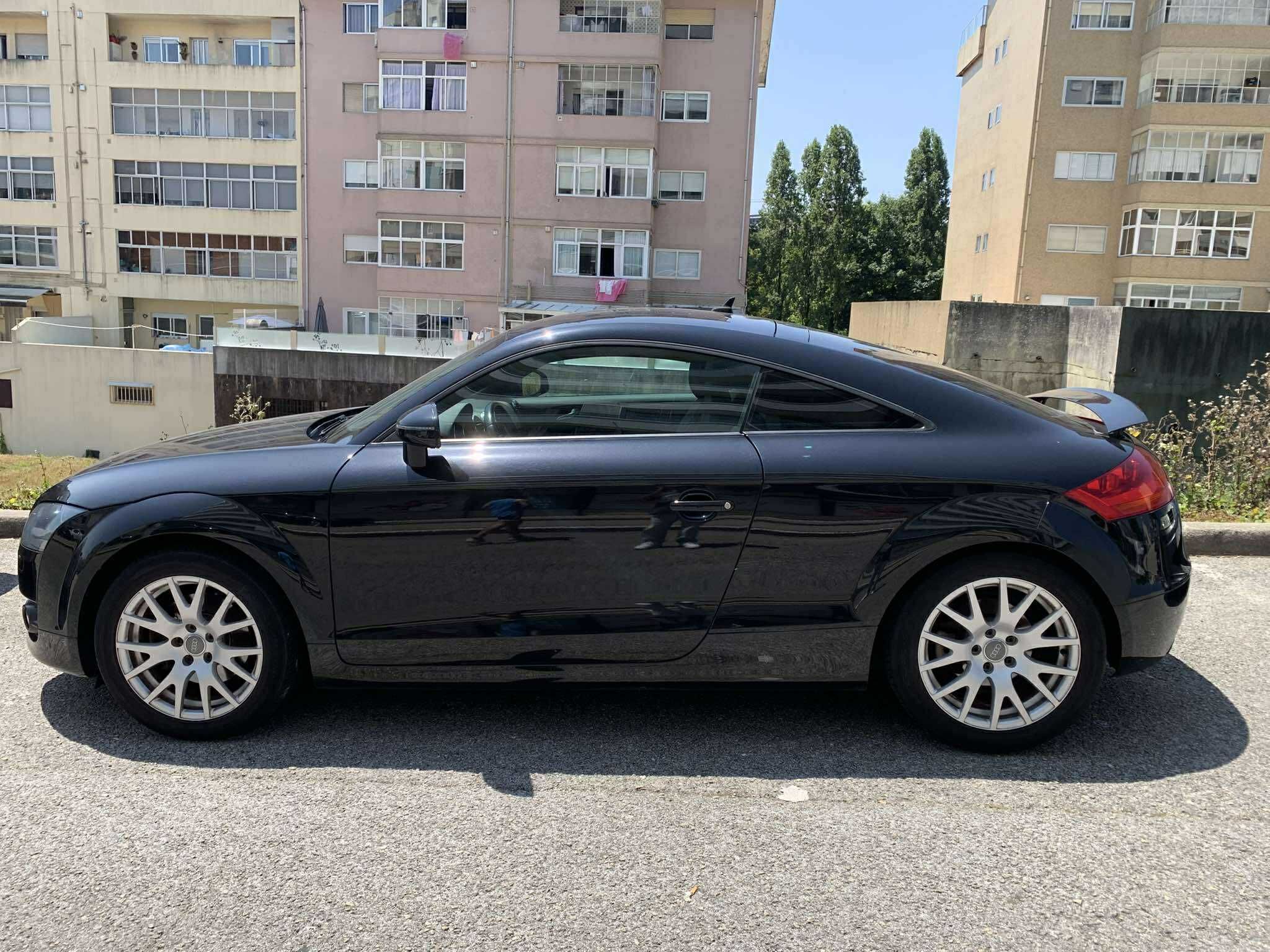 AUDI TT 2.0 TFSI (200cv) de 2007 – versão S-Line