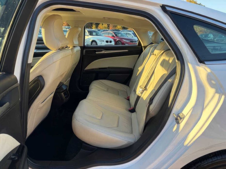 Ford Fusion Titanium      2016