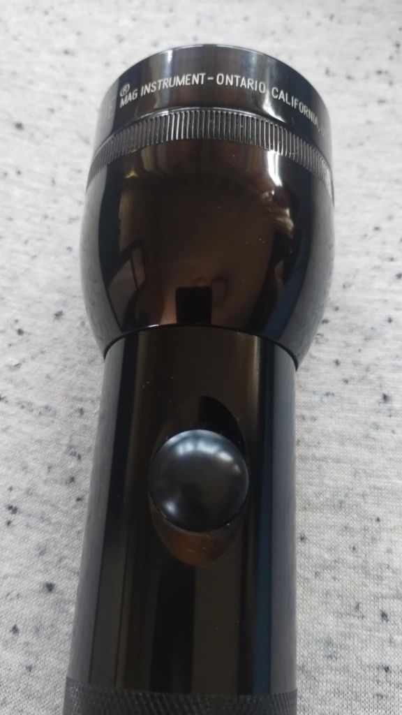 Latarka Maglite 3d halogen plus nakładka gratis