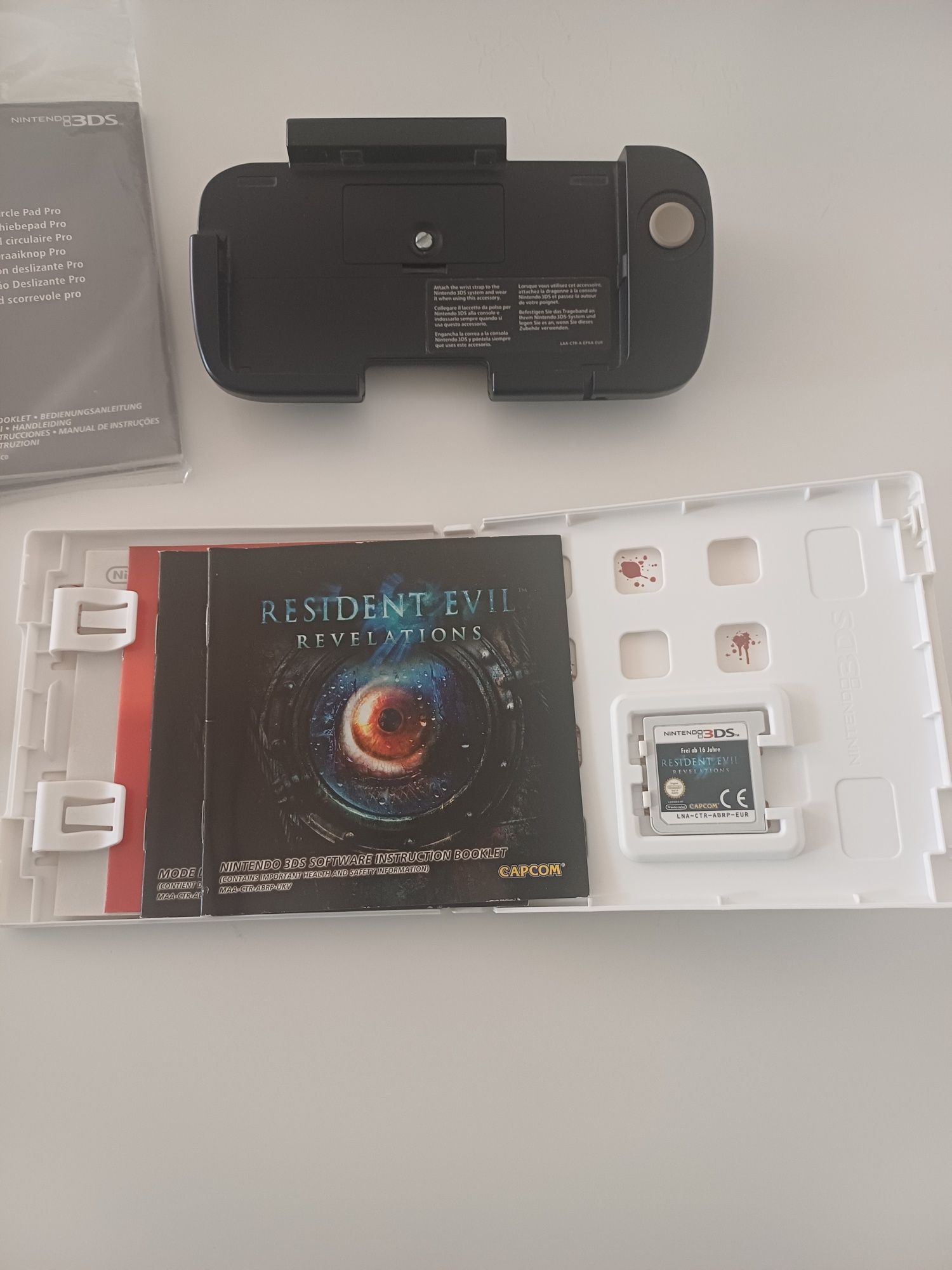 Resident Evil Revelations Collector's Edition Circle Pad Nintendo 3DS
