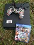 Play Station 4 slim 1TB