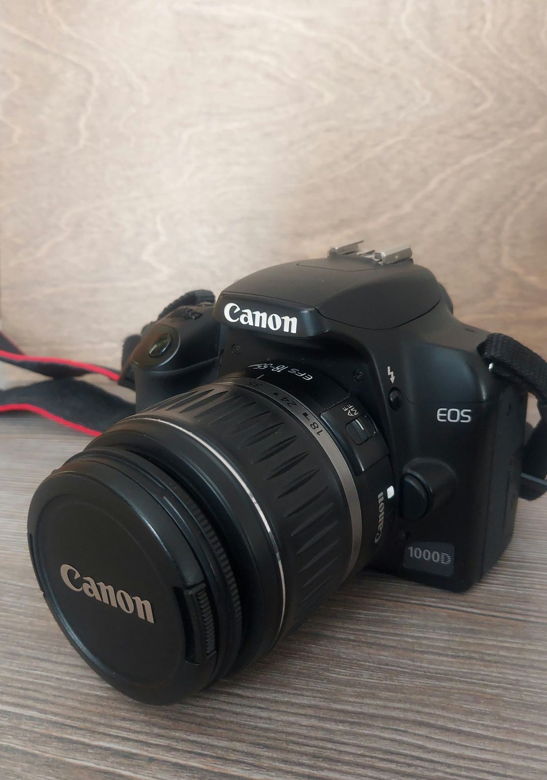 фотоапарат Canon EOS 1000D