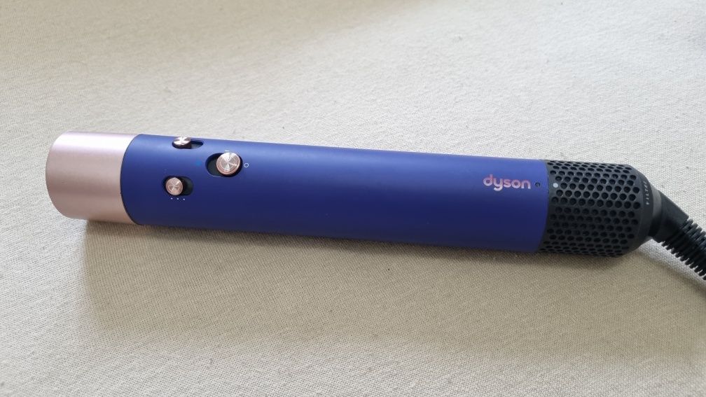 Dyson airwrap multistyler