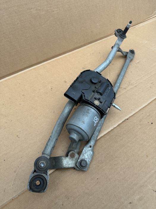 Audi A3 8P Mechanizm wycieraczek Silniczek Przedni Przód