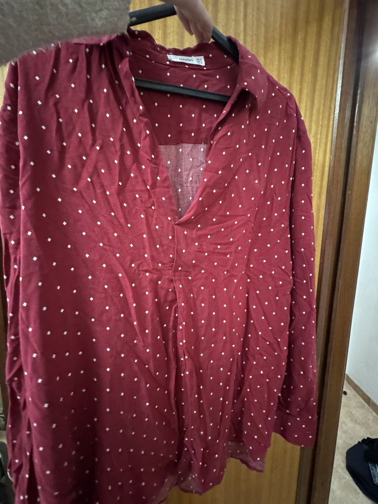 Camisa bordô Mango