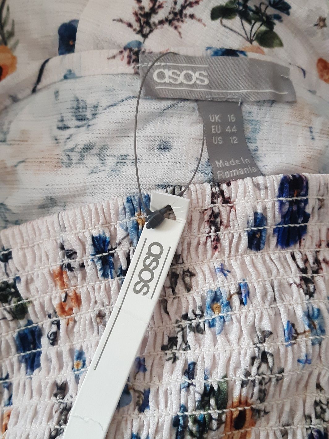 Довга сукня в квітковий принт asos