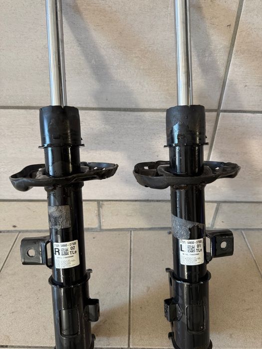 Передні стойки Hyundai Tucson TL 2019 г