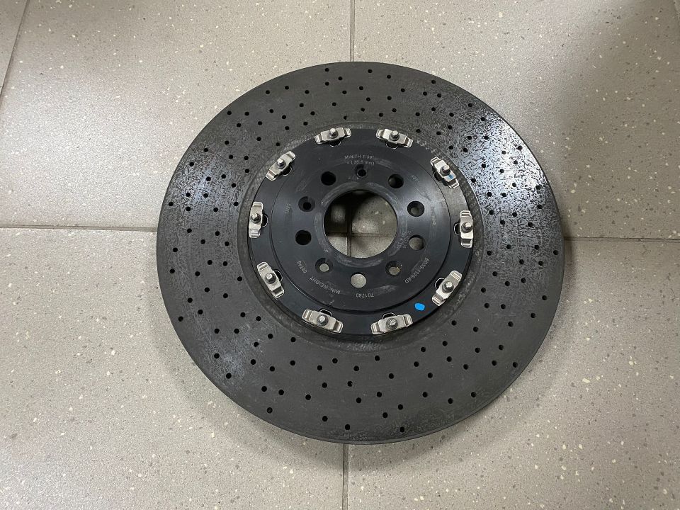 tarcza hamulcowa przednia aston martin db9 vantage dbs 8d33-1125-ad