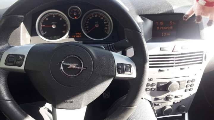 Opel Astra GTC 2006
