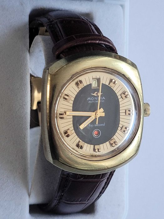 Pozłacany zegarek Mondia z tzw. bijącym sercem + gratis zegarek LCD.