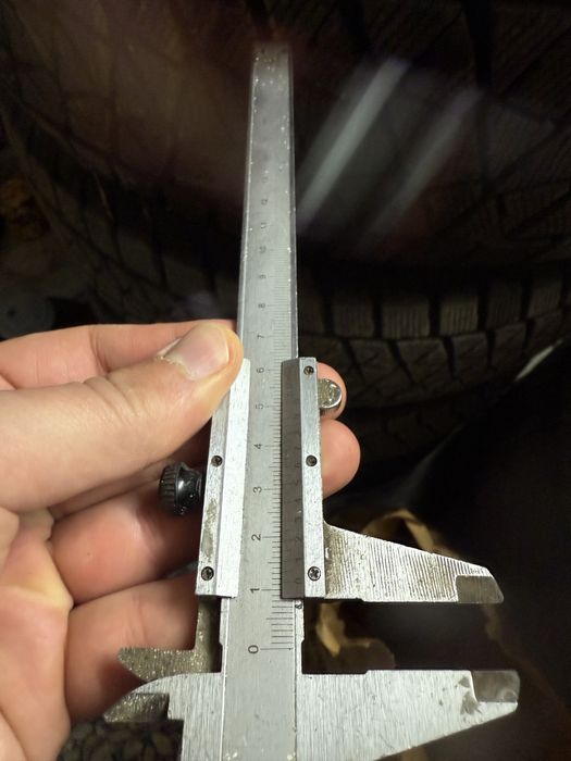 Bridgestone Blizzak 275 55 20