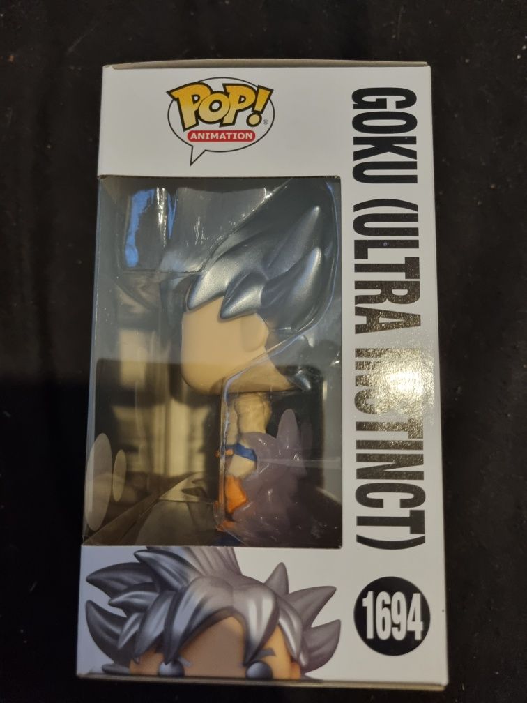 Goku Ultra instinct Funko pop GITD