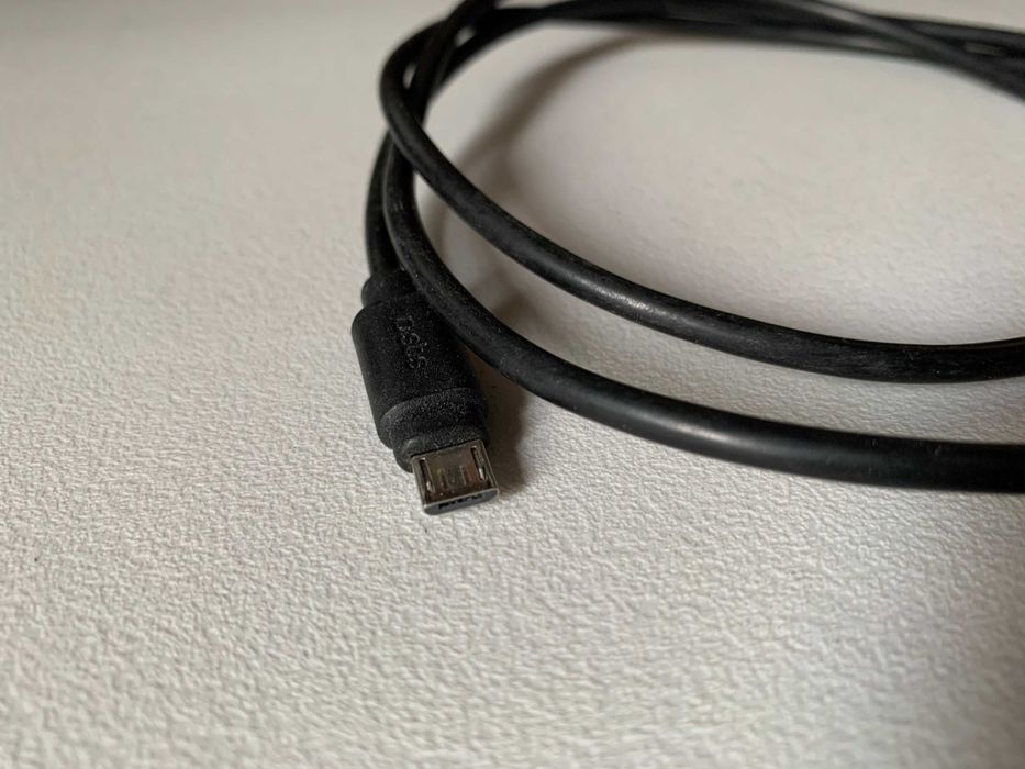 Cabo USB - microUSB