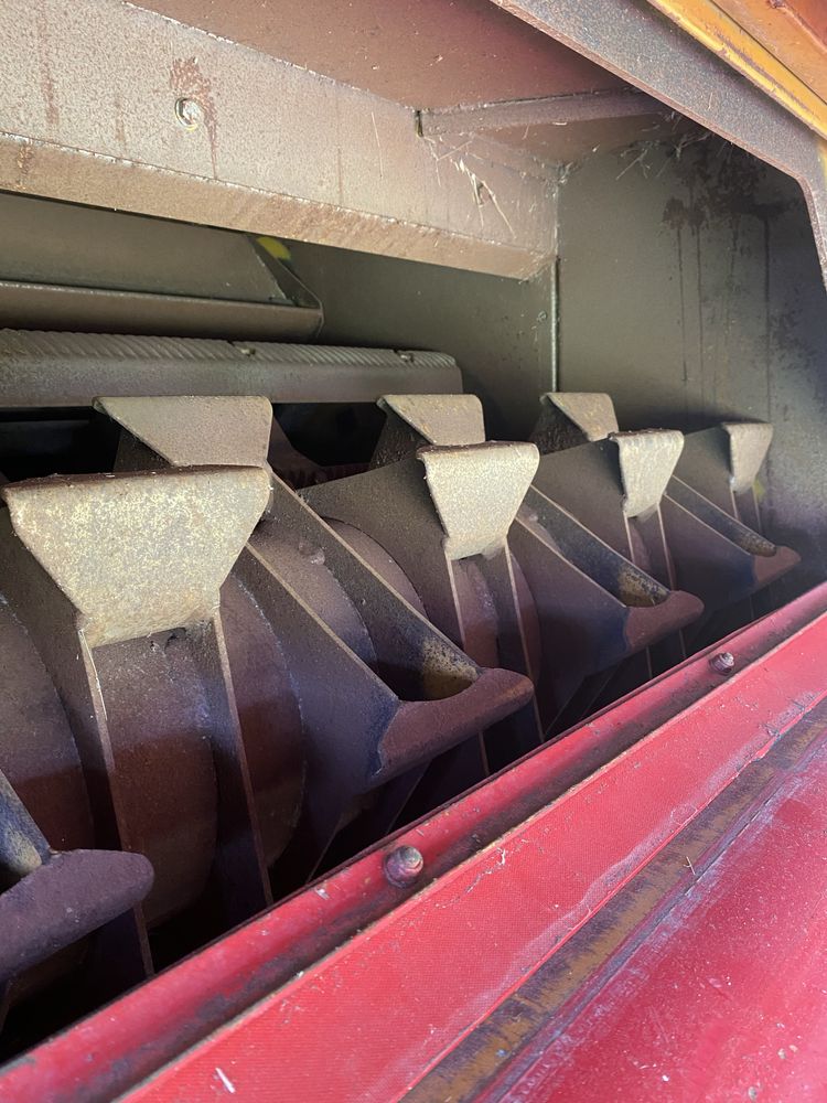 Комбайн зернозбиралний MASSEY FERGUSON 28/SAMPO 2075