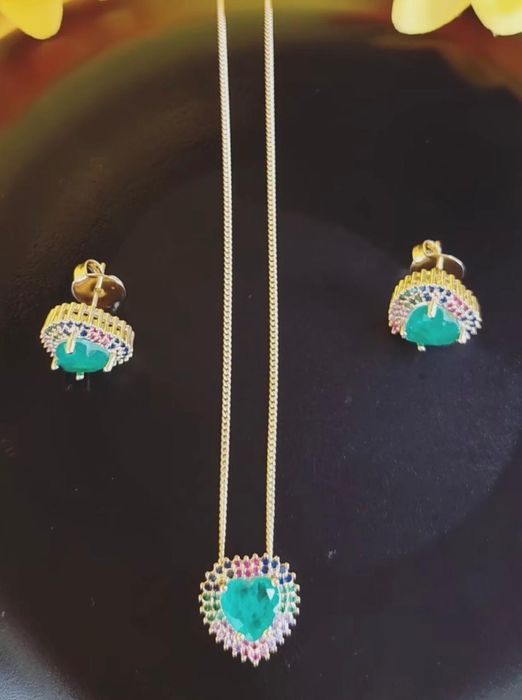 Colares de luxo em zirconias folheado a ouro 18, semijoia de qualidade