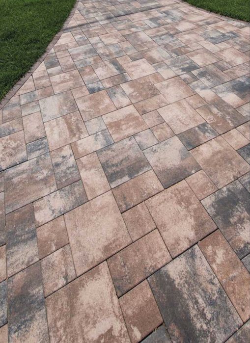 Укладання тротуарної плитки