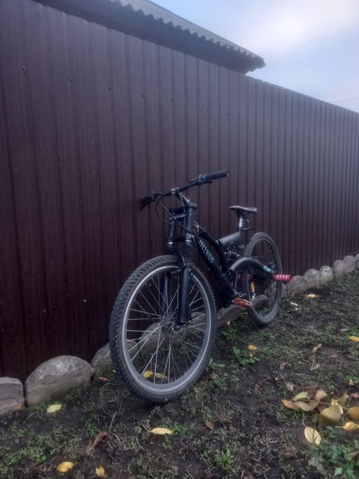 Продам велосипед горний стан сів поїхав тормоза гідравлічні