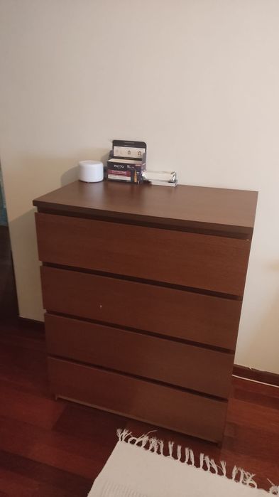 Cómoda quarto 4 gavetas