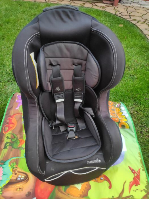 Дитяче автокрісло 0-18 кг