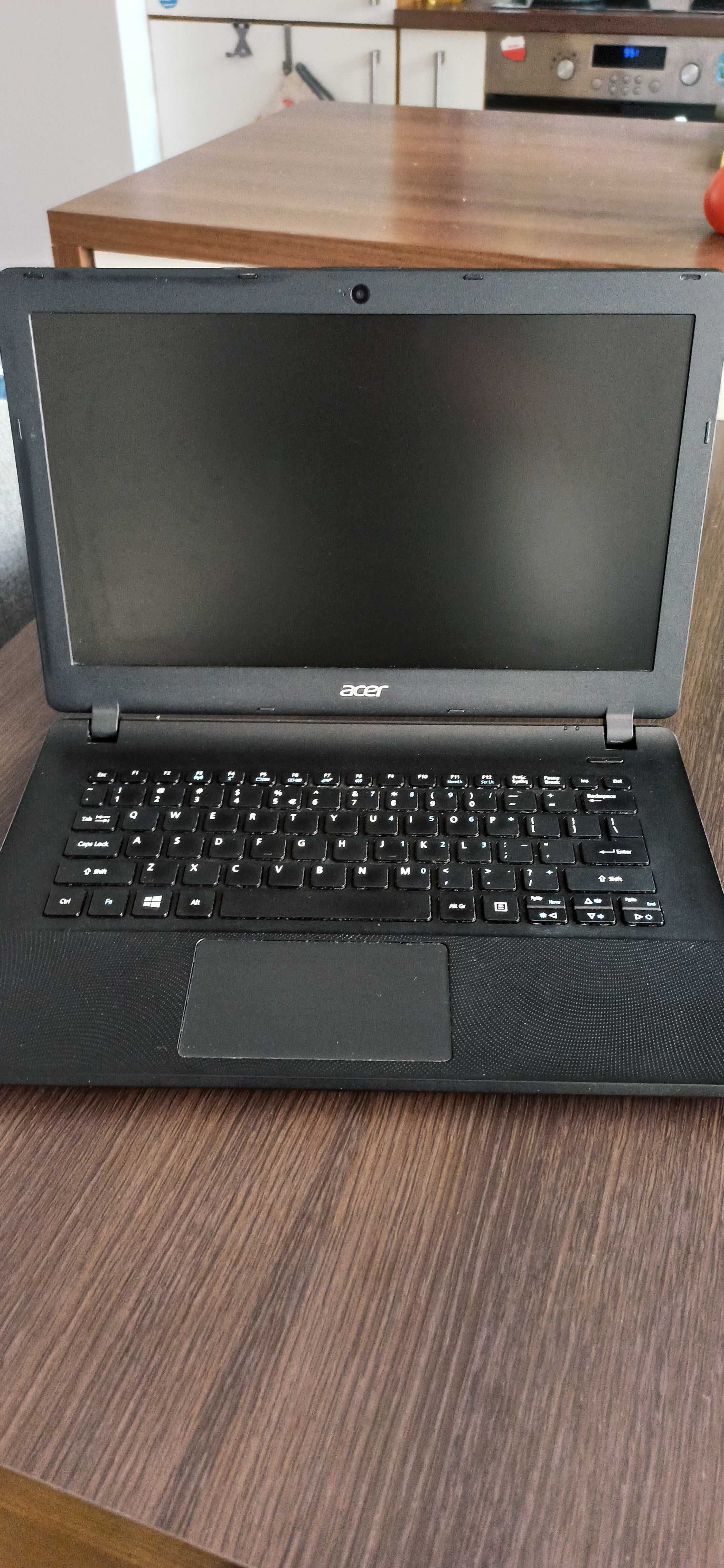 Laptop Acer Aspire E13 ES1 - 311