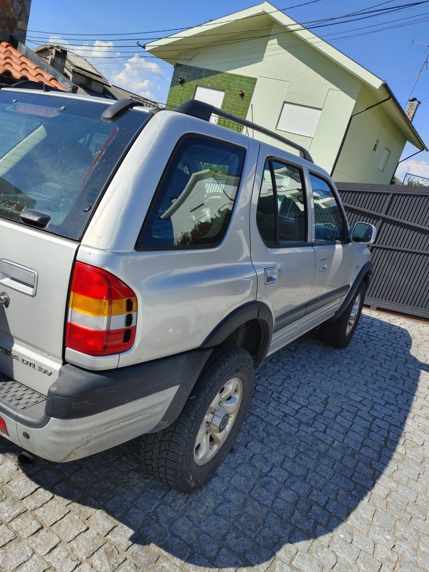 Opel Frontera 2.2 dti longo