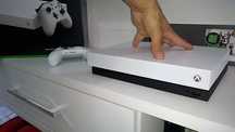 Vendo Xbox One X 1TB