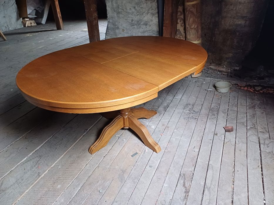 Stół okrągły rozkładany