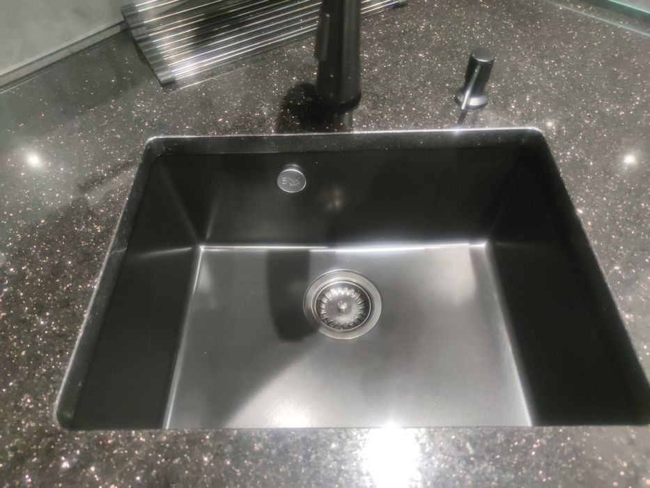 Zlew granitowy 60cm podwieszany