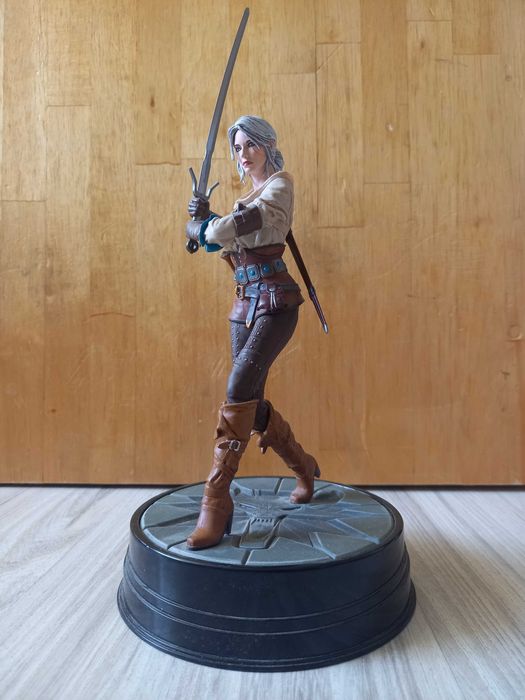 Figurka Ciri z gry Wiedźmin 3: dziki gon Dark Horse