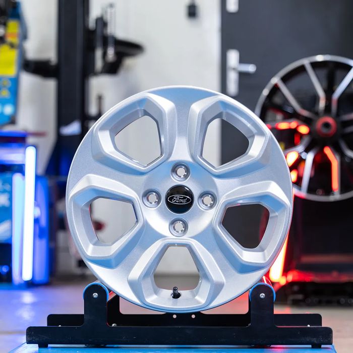 NOWE ORYGINALNE Felgi Ford 16" B-Max Ka Fiesta EcoSport Turneo Transit
