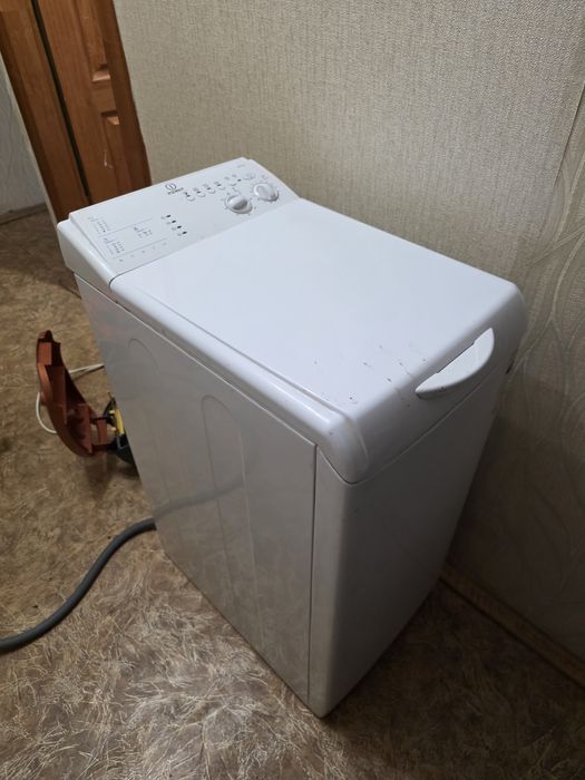 Пральна машина Indesit WITP82 (Вертикальна загрузка)