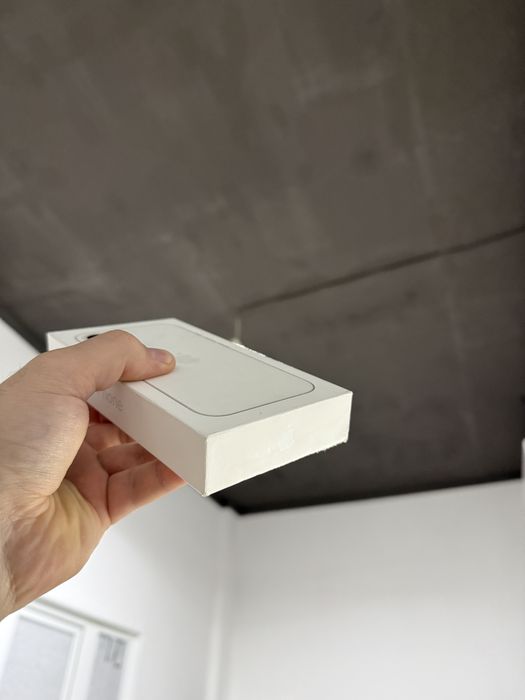 Apple iphone 16 128 gb новий запакований айфон 16