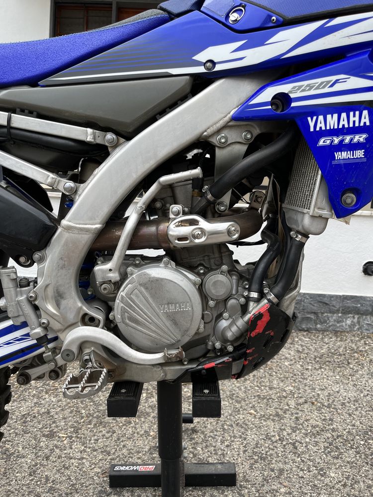 Yamaha YZF 250 de 2018