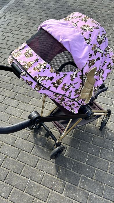 Cybex mios spacerówka różowa ze skrzydłami