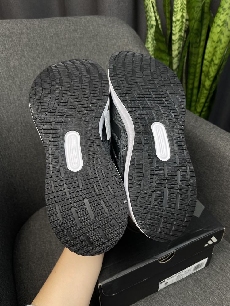 Оригінальні нові кросівки adidas runfalcon 5 running shoes