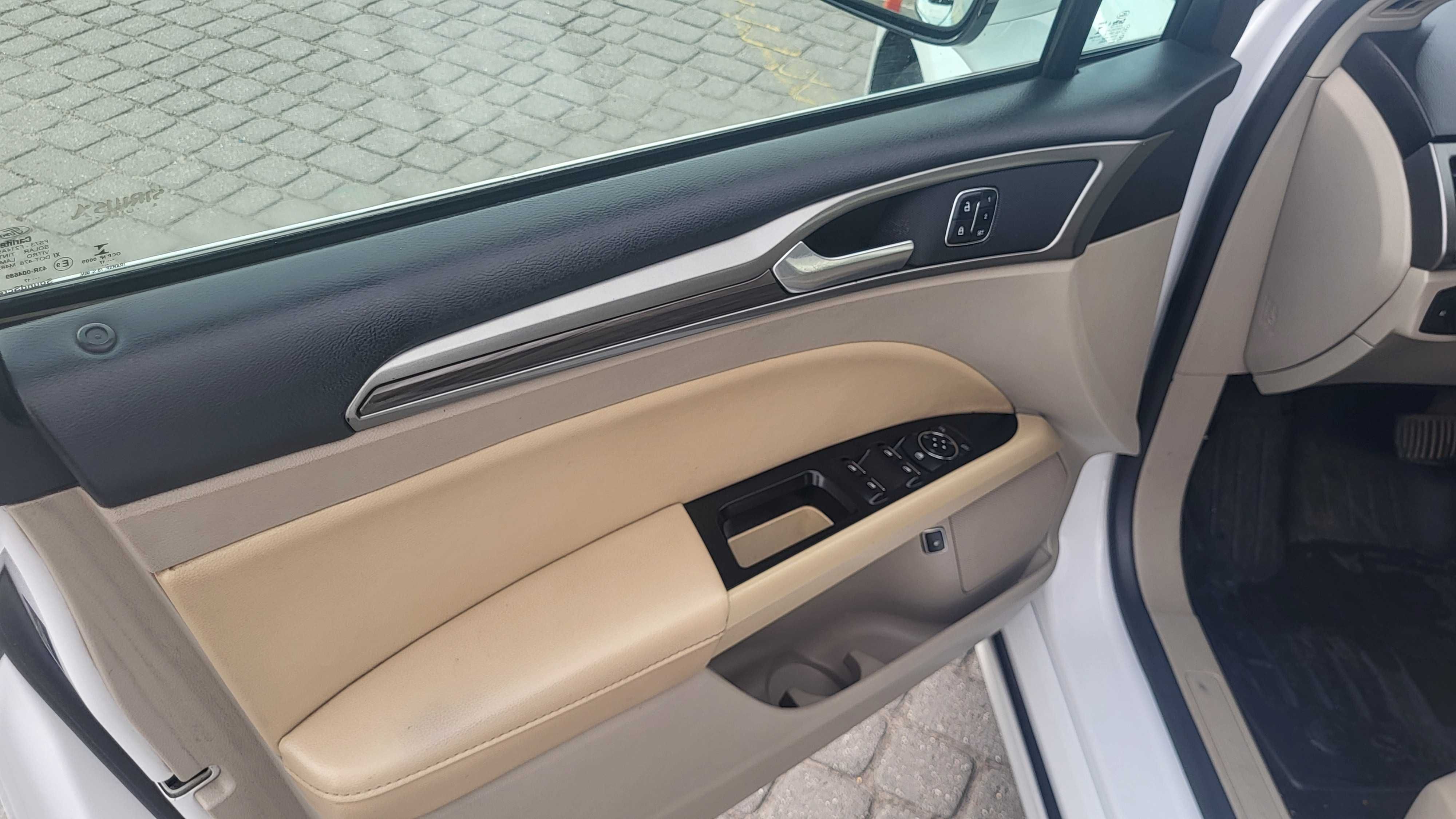 Ford Fusion 2017 Plug-In 35 км на електриці НЕ БИТИЙ  після вандалізму