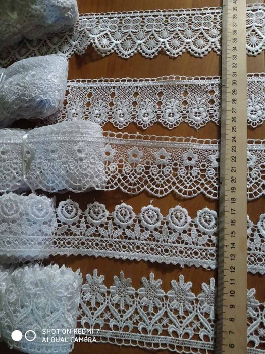 Мереживо турецьке біле бежеве рожеве синє фіолетове 9 м кружево белое