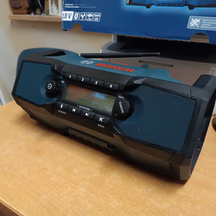 Radio budowlane Bosch Profesjonal GPB 18V-2c Nieużywane!
