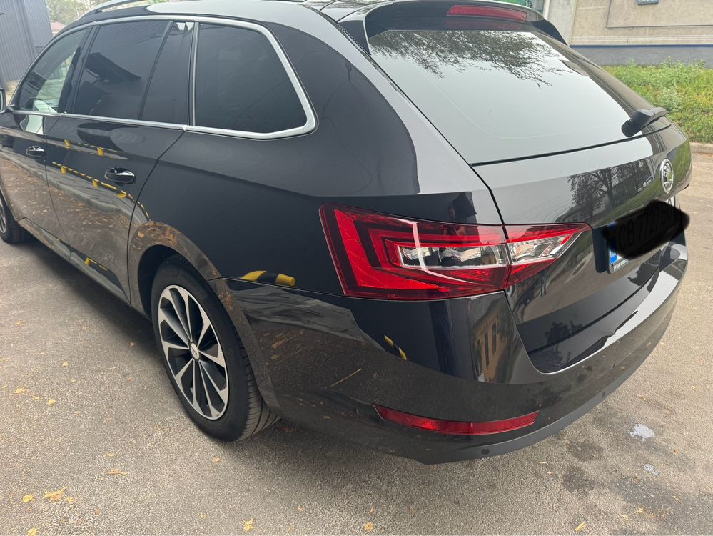 Skoda  Superb  3